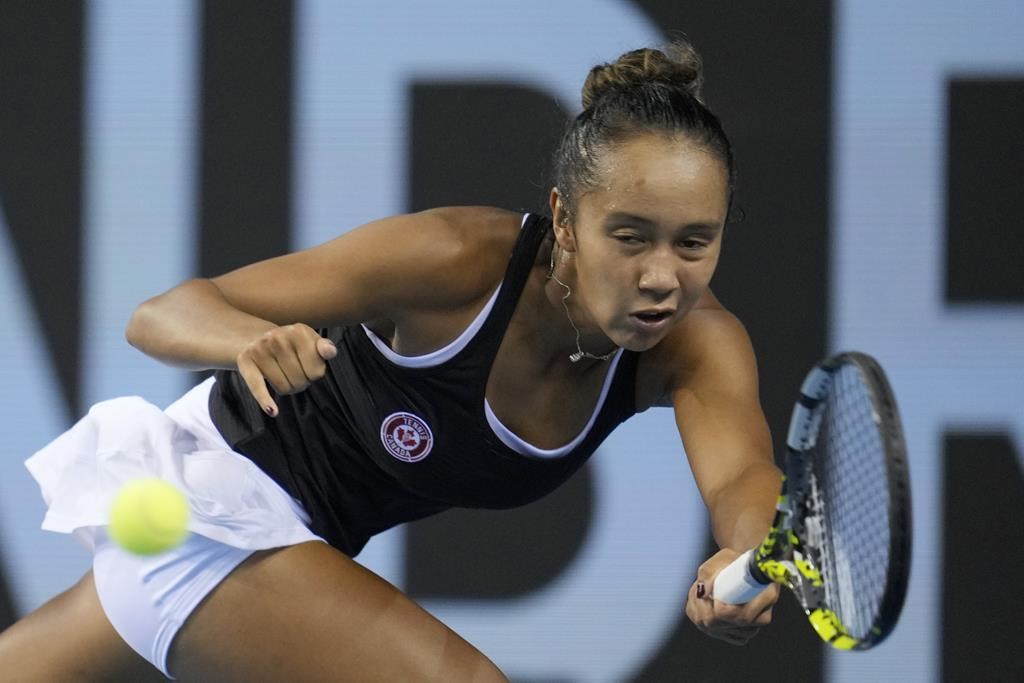 Fernandez loses to Bencic and Canada is eliminated from the BJK Cup